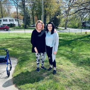 Meet your Posher, Candi